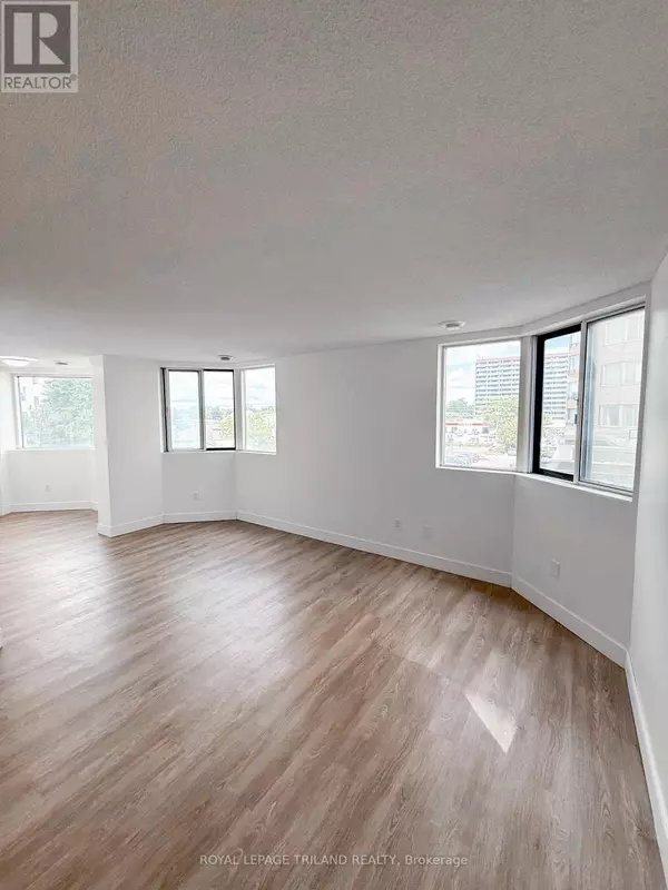 London East (east F), ON N6A5X4,675 RICHMOND ST #307