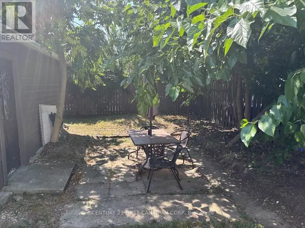 Windsor, ON N8Y2S4,1629 DROUILLARD ROAD