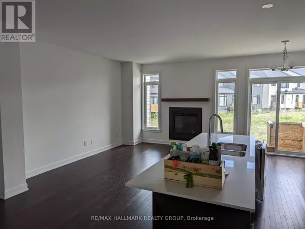 Ottawa, ON K2J6Z1,262 DARJEELING AVENUE