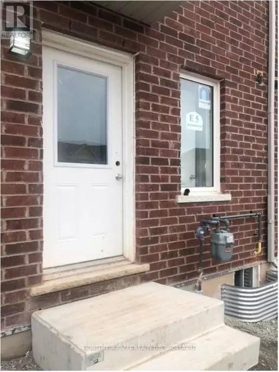 Welland (lincoln/crowland), ON L3B2W4,325 Chaffey ST #E5