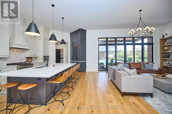 Fort Erie (crescent Park), ON L2A5M4,1716 REBECCA STREET