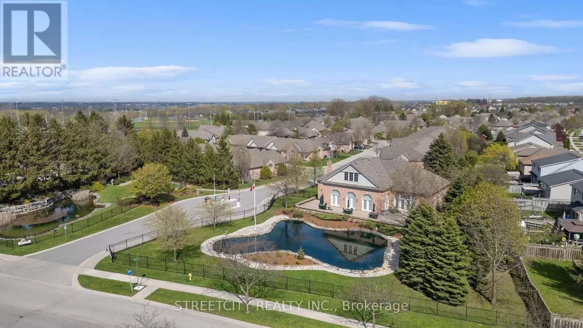 London South (south U), ON N6M1K9,2025 South Meadowgate BLVD South #211