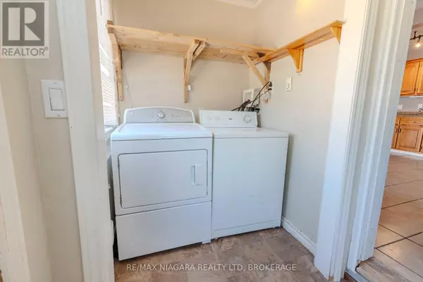 Welland (welland Downtown), ON L3B2X6,8 GARNER AVENUE