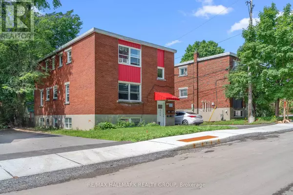 Ottawa, ON K1L5C9,114 LEBRUN STREET