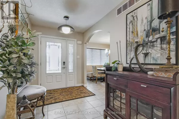 Centre Wellington (elora/salem), ON N0B1S0,70 MCGOWAN STREET