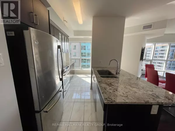 Ottawa, ON K1N0B7,242 RIDEAU ST #2201