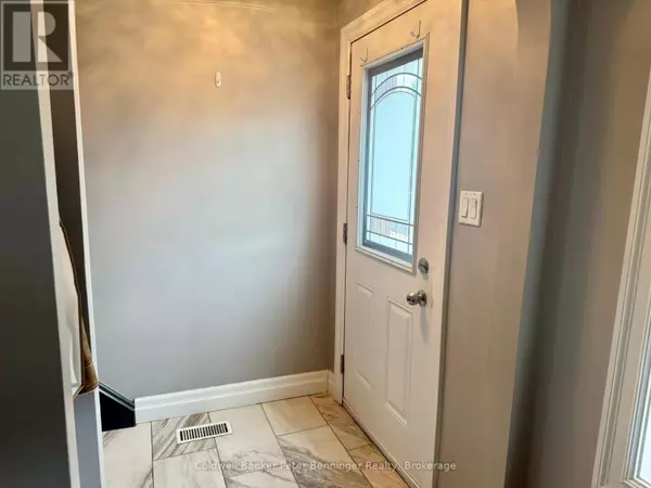 Hanover, ON N4N1M6,582 9TH STREET