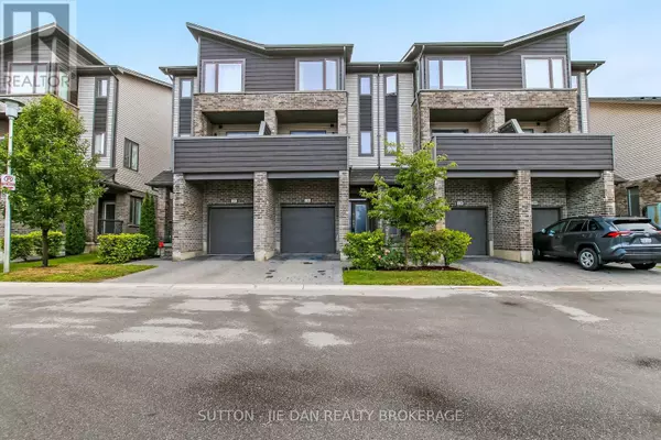 1960 Dalmagarry RD #236, London North (north E), ON N6G0T8