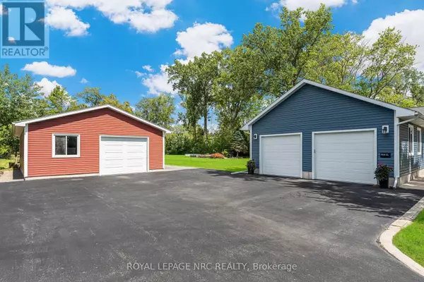 Fort Erie (crescent Park), ON L2A1A8,880 EDGEMERE ROAD