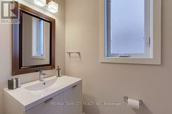 London South (south U), ON N6M0A1,2274 SOUTHPORT CRESCENT N