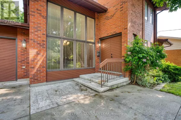 London North (north N), ON N6H1G1,285 RIVERSIDE DRIVE