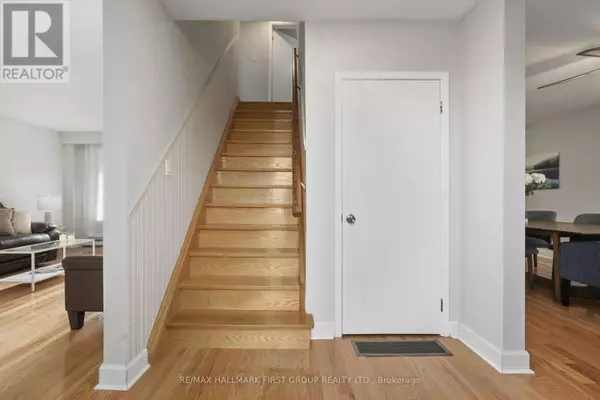 Cobourg, ON K9A1N4,227 QUEEN STREET