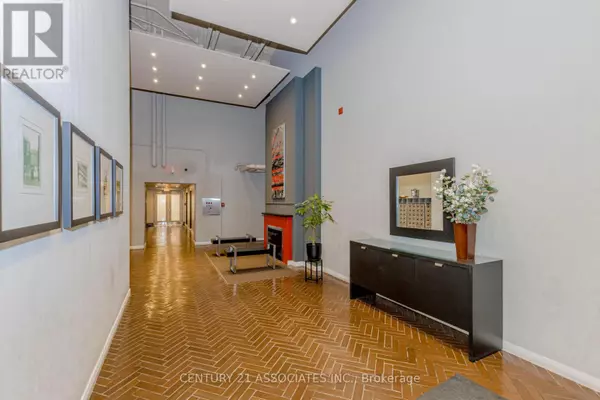 Hamilton (durand), ON L8P4Z6,66 Bay ST South #107
