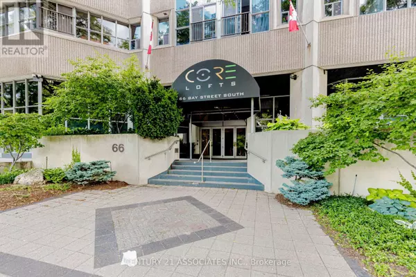 Hamilton (durand), ON L8P4Z6,66 Bay ST South #107