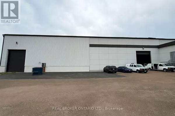 Niagara Falls (cherrywood), ON L2E7J2,4256 Carroll AVE #11