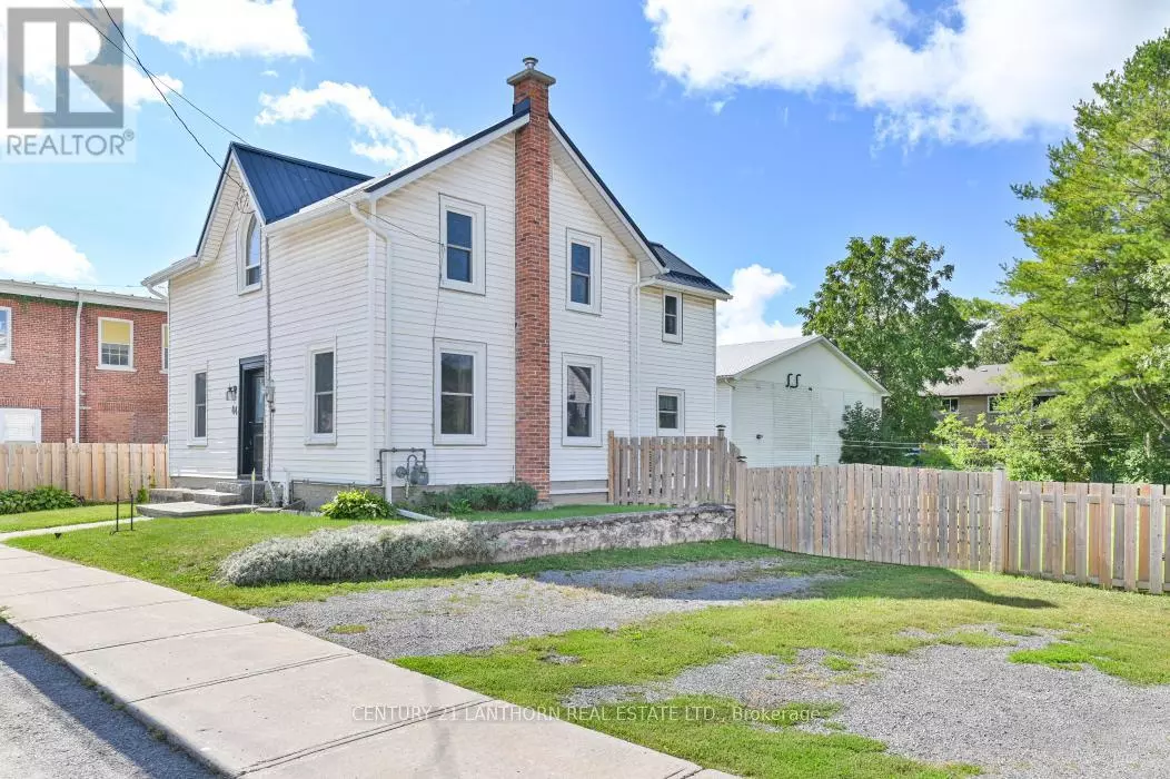 Tweed (tweed (village)), ON K0K3J0,44 METCALF STREET