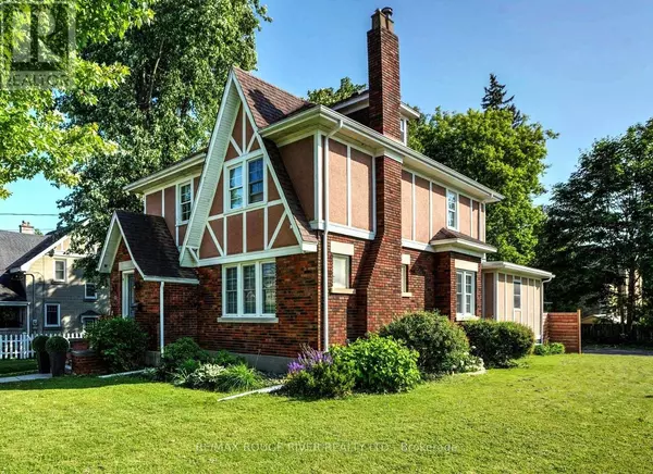 Perth, ON K7H2H6,18 VICTORIA STREET