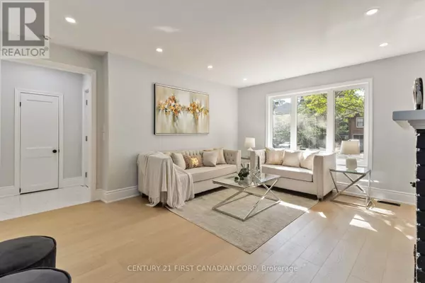 London South (south F), ON N6C1V8,122 WINDSOR CRESCENT