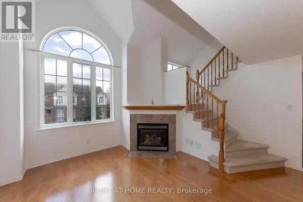 Ottawa, ON K2K3N6,70 Edenvale DR #171