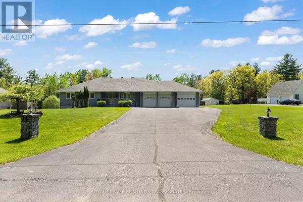 40 BLUE DANUBE WAY, Laurentian Valley, ON K8A6W2