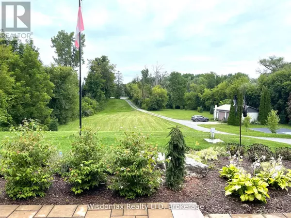 Niagara-on-the-lake (lakeshore), ON L0S1J0,341 LAKESHORE ROAD