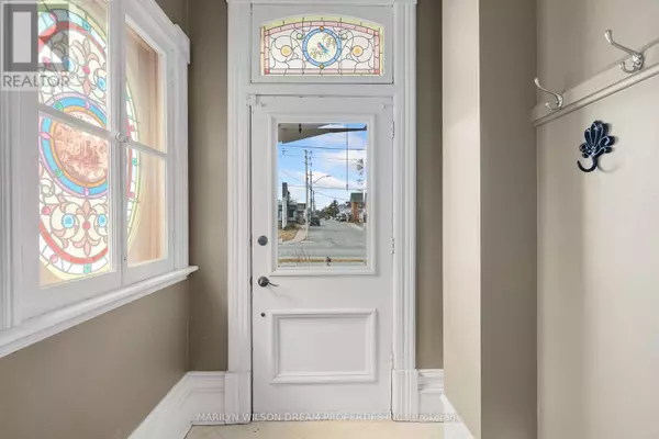 Carleton Place, ON K7C1L4,24 LAKE AVENUE W