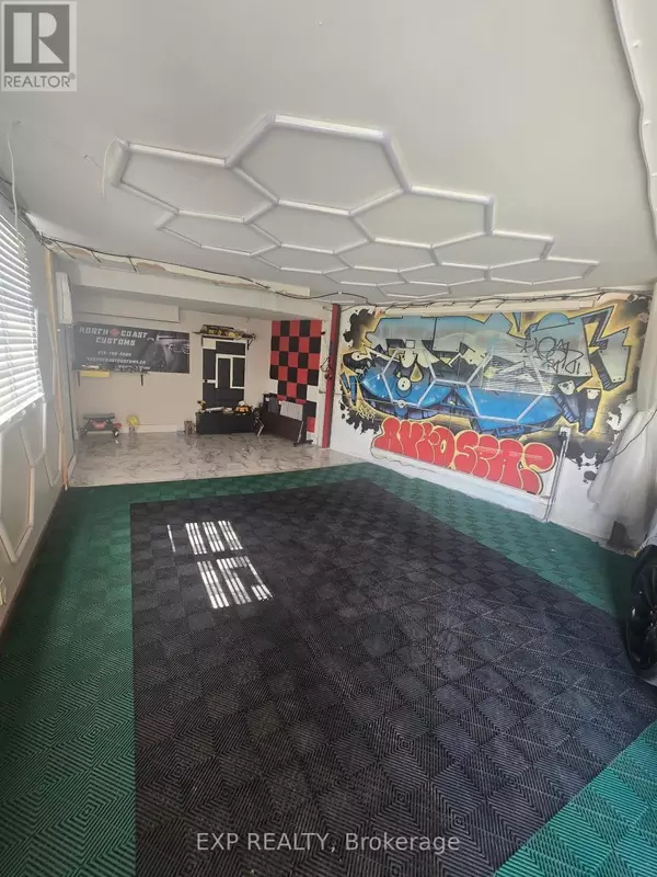 Ottawa, ON K2G0G2,34 GRENFELL CRESCENT