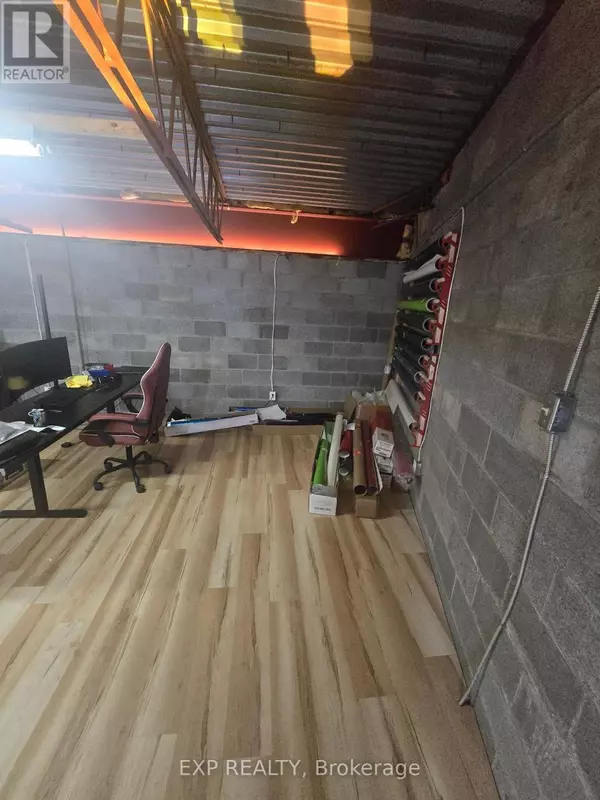 Ottawa, ON K2G0G2,34 GRENFELL CRESCENT