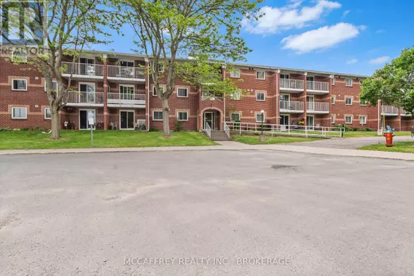 561 Armstrong RD #204, Kingston (east Gardiners Rd), ON K7M8J9