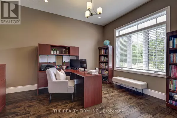 Thames Centre, ON N0M2P0,22060 NISSOURI ROAD