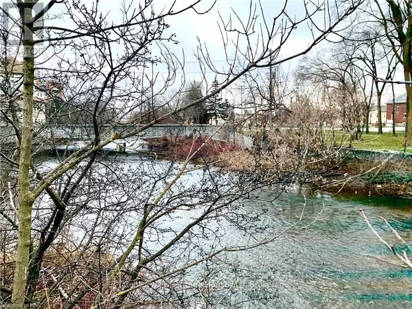 Guelph (st. Patrick's Ward), ON N1E0S6,73 Arthur ST South #501