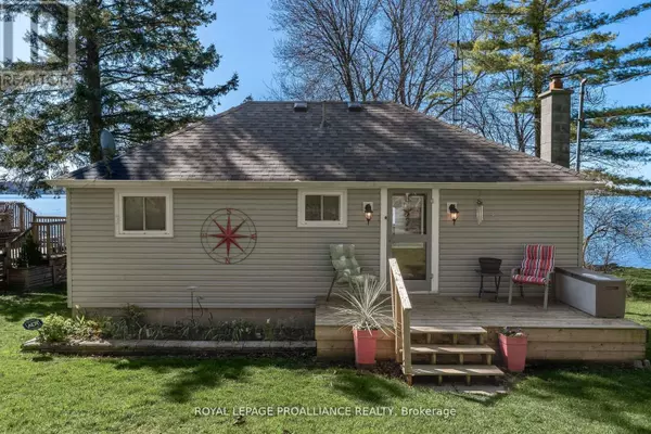 1051 LAKESIDE DRIVE, Prince Edward County (ameliasburg Ward), ON K0K1T0