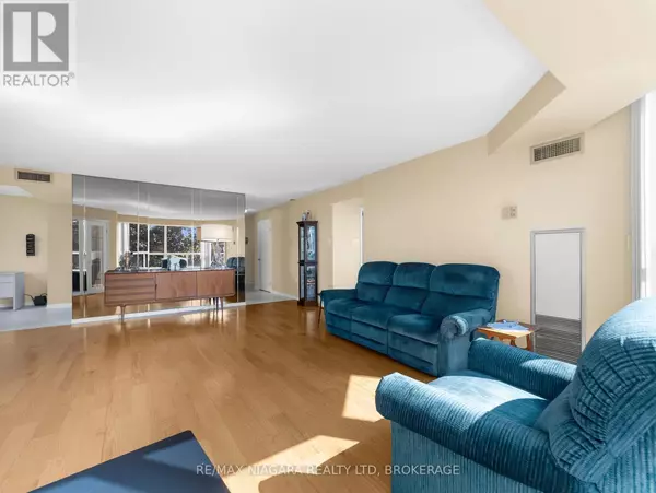 Niagara Falls (morrison), ON L2E7H4,5100 Dorchester RD #303