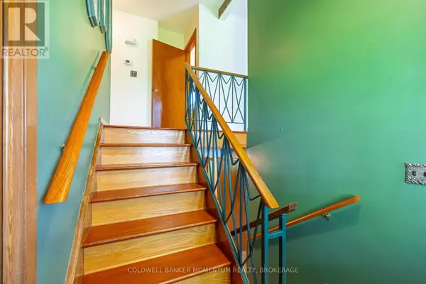 Thorold (thorold Downtown), ON L2V3E7,82 MCDONALD AVENUE