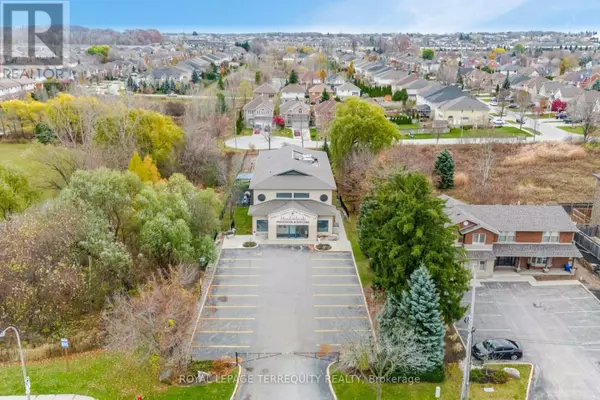 Hamilton (ancaster), ON L9K1J8,900 GOLF LINK ROAD