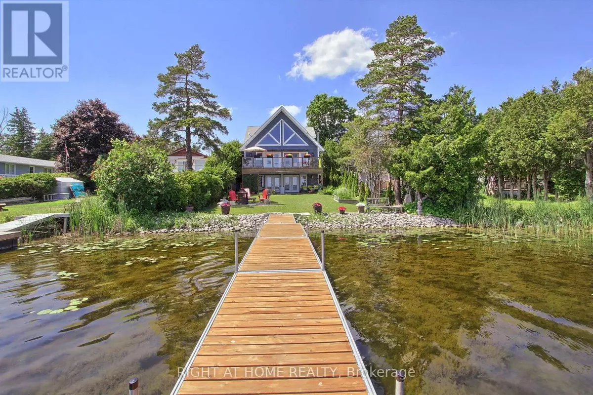 Kawartha Lakes (mariposa), ON K0M2C0,26 BEACH ROAD