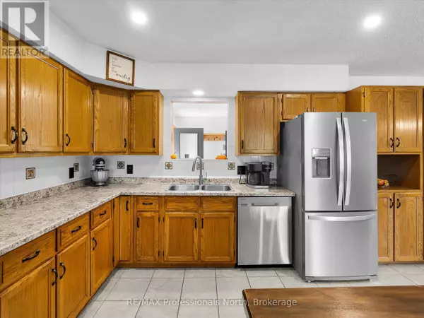 Armour, ON P0A1J0,1062 SKYLINE DRIVE