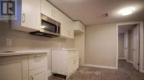 Welland (prince Charles), ON L3C4B2,22 Greenwood AVE #Lower