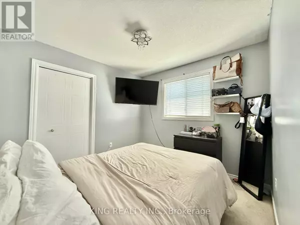 London East (east P), ON N5W6G1,196 CRIMSON CRESCENT