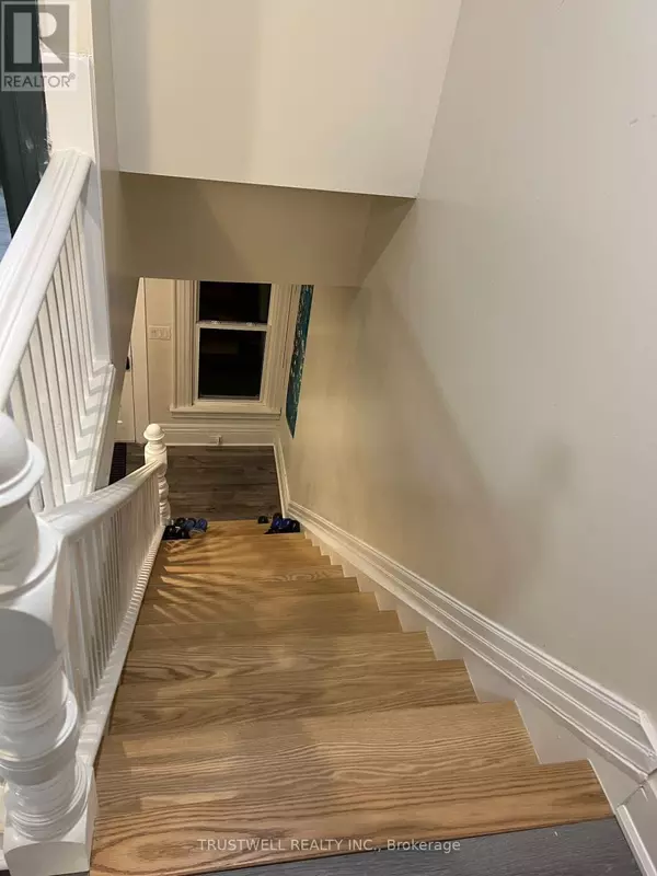 Niagara Falls (downtown), ON L2E3T1,4746 LOVELL PLACE