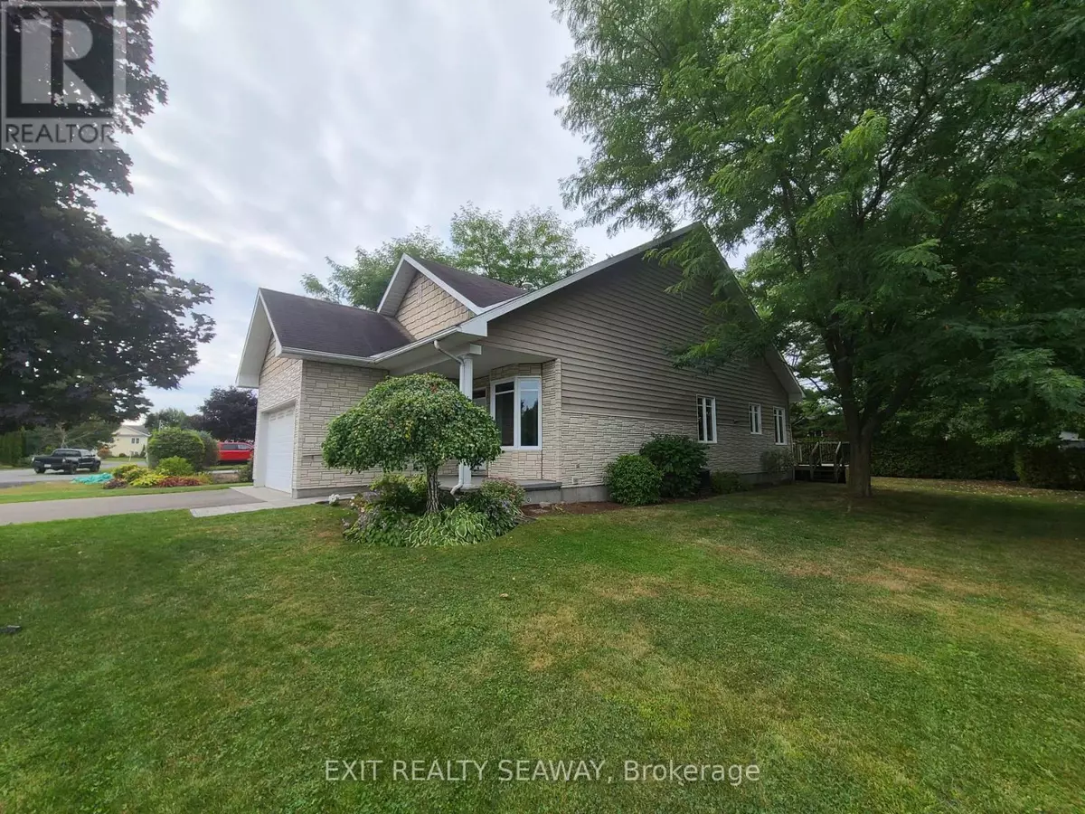 South Dundas, ON K0C2H0,4294 SCHELL STREET