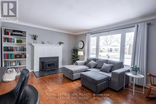 Niagara Falls (chippawa), ON L2G6W9,8599 FURLONG AVENUE