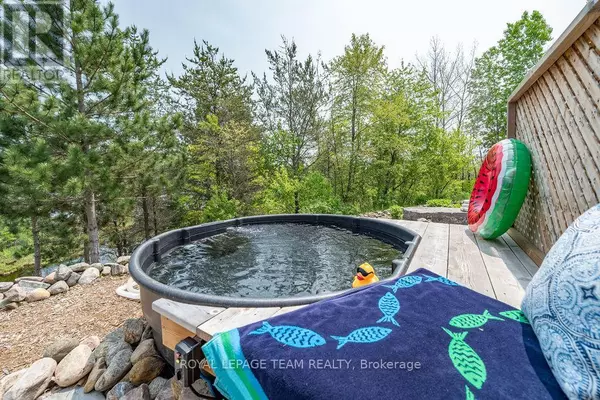 Madawaska Valley, ON K0J1B0,188 PAUGH LAKE ROAD