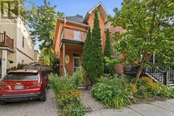Ottawa, ON K1N5Z9,13 CATHCART SQUARE