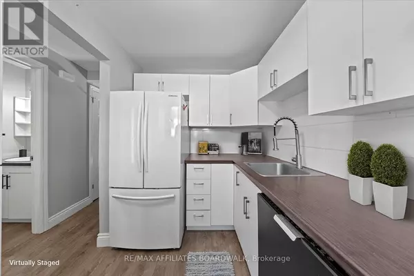 Ottawa, ON K1C4N8,6482 BILBERRY DRIVE