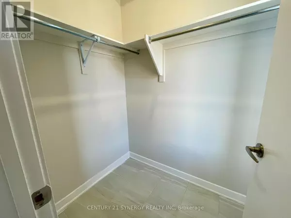 Ottawa, ON K4A5H7,862 HENSLOWS CIRCLE