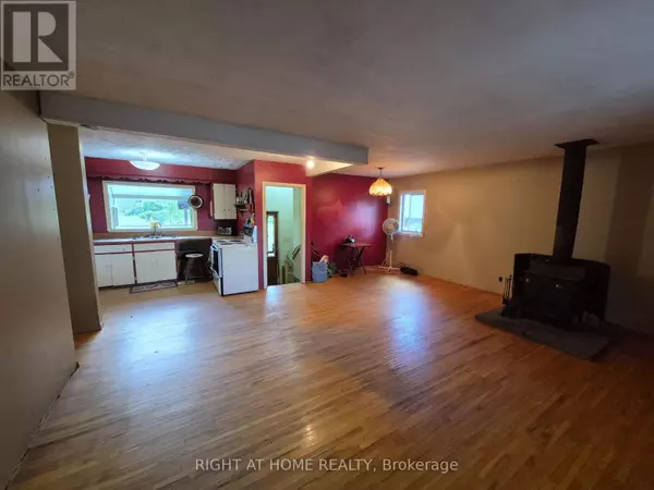 Mcnab/braeside, ON K7S3G8,326 CALABOGIE ROAD
