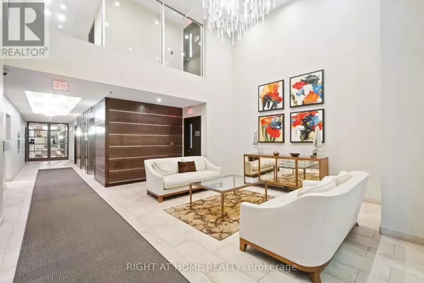 Ottawa, ON K1Z0B2,98 Richmond RD #501