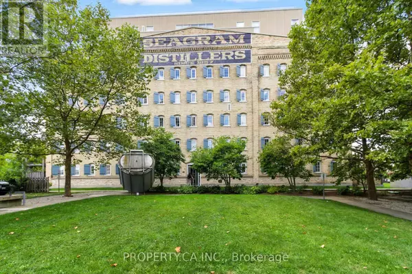 5 Father David Bauer DR #110, Waterloo, ON N2L6M2