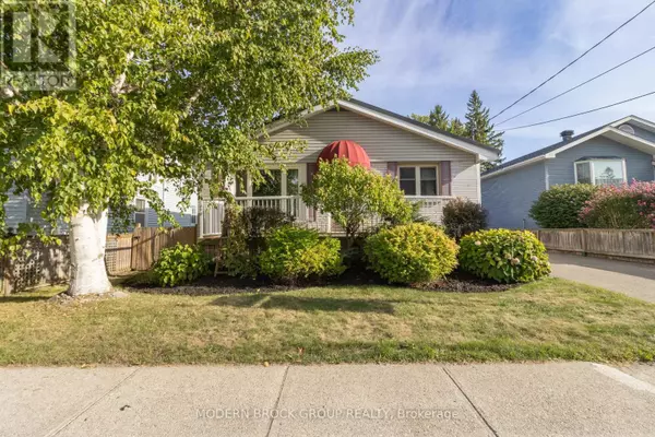Brockville, ON K6V1V9,19 AMY STREET